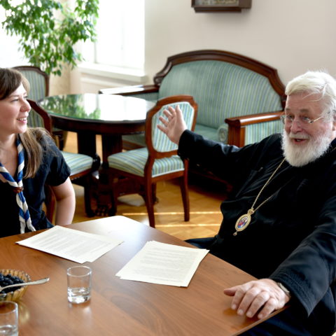 Arkkipiispa Leo keskusteli allekirjoittamisen yhteydessä yhteistyöstä. 